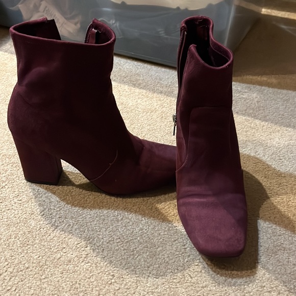 Unida maroon size 9 heeled booties - Picture 3 of 6